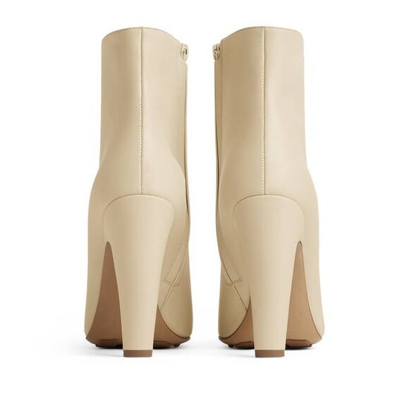 Bottega Veneta Canalazzo Ankle Boot in Sea Salt 38.5 - Picture 3 of 5